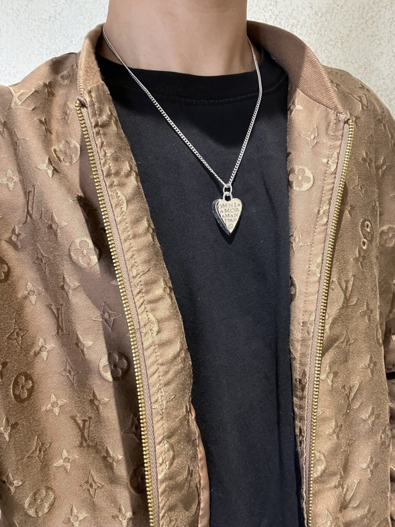 Gvc*1 necklaces